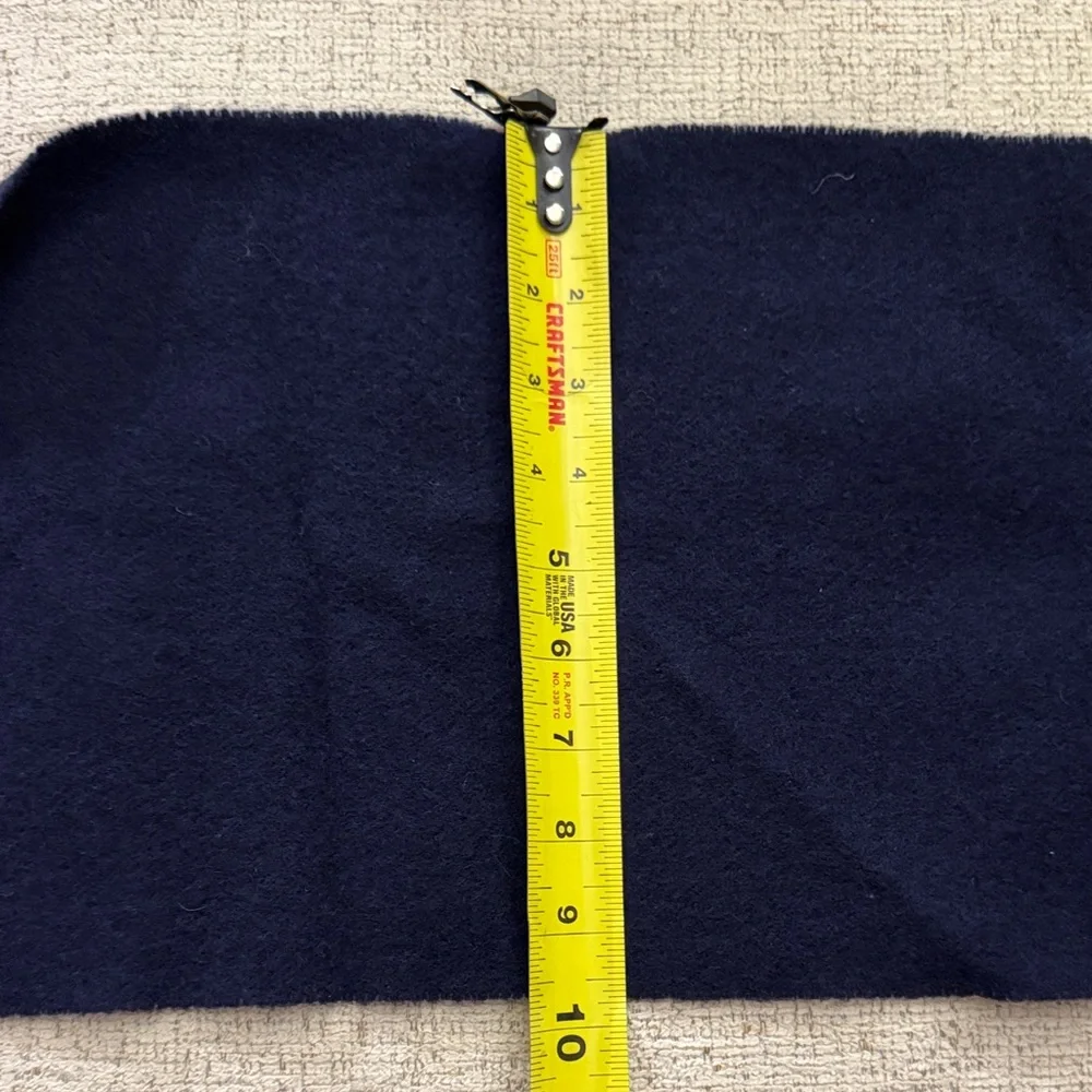 Barbour 100% Lamb Wool Navy Blue Fringed‎ Scarf
